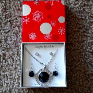 K&M 18" necklace and 2 pairs of earrings set.